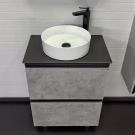 ТУМБА-УМЫВАЛЬНИК COMFORTY ЭДИНБУРГ-60-Н БЕТОН СВЕТЛЫЙ С ЧЕРНОЙ СТОЛЕШНИЦЕЙ С ОТВЕРСТИЕМ ПОД СМЕСИТЕЛЬ, С РАКОВИНОЙ COMFORTY 9111