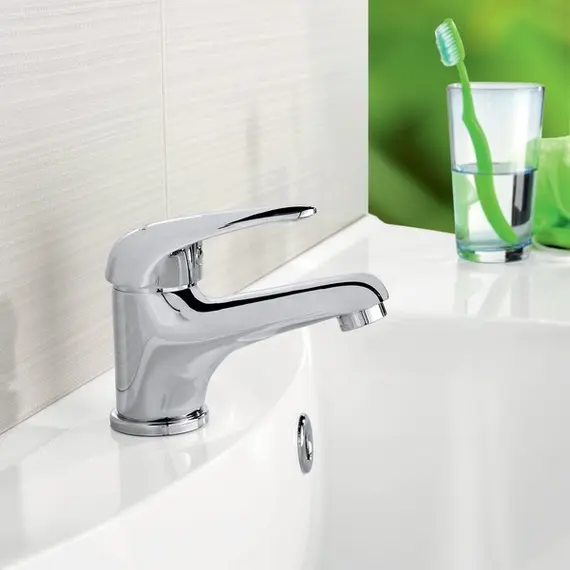 СМЕСИТЕЛЬ ДЛЯ УМЫВАЛЬНИКА С ДОННЫМ КЛАПАНОМ RAVAK SN 011.00