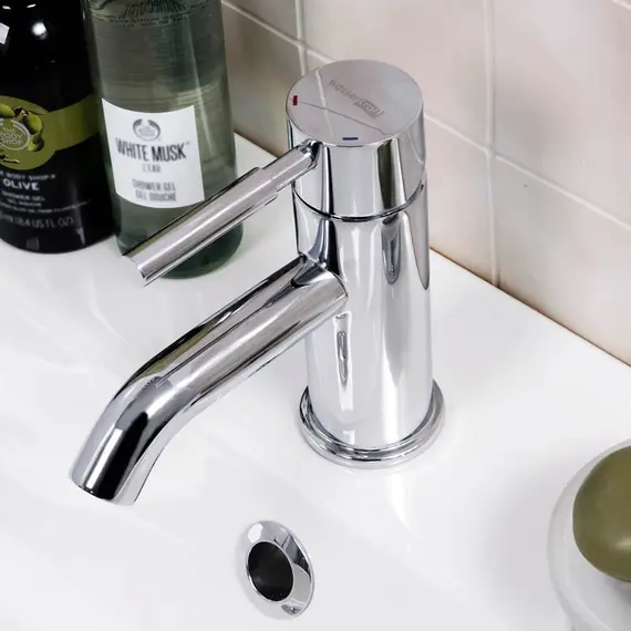 СМЕСИТЕЛЬ ДЛЯ УМЫВАЛЬНИКА WASSERKRAFT MAIN 4105