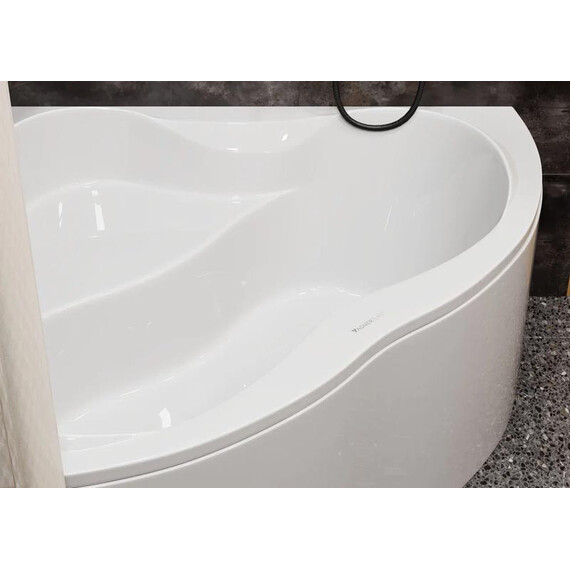 ВАННА АКРИЛОВАЯ VAGNERPLAST IRIS 143X143