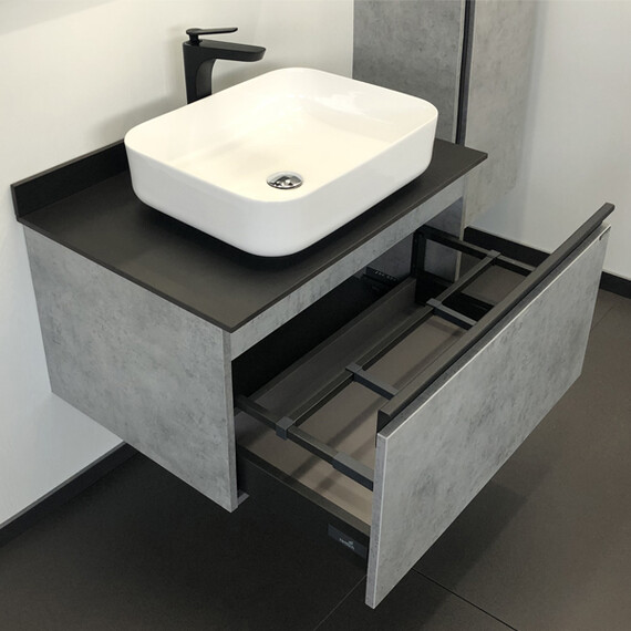 ТУМБА-УМЫВАЛЬНИК COMFORTY ЭДИНБУРГ-75 БЕТОН СВЕТЛЫЙ С ЧЕРНОЙ СТОЛЕШНИЦЕЙ, С РАКОВИНОЙ COMFORTY T-Y9378