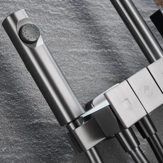 ДУШЕВАЯ СТОЙКА B&W UK5012MG ВОРОНЕНАЯ СТАЛЬ