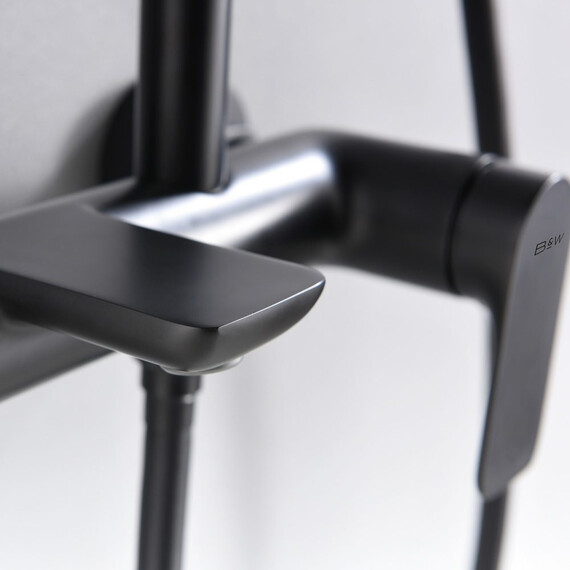 ДУШЕВАЯ СТОЙКА B&W UK8300В ЧЕРНЫЙ МАТОВЫЙ