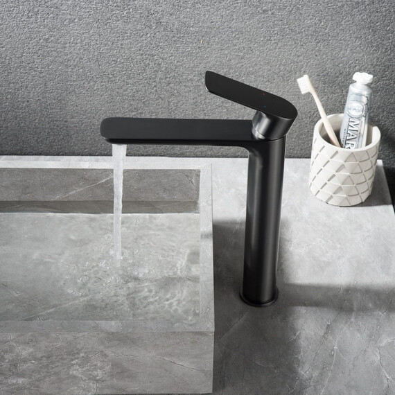 СМЕСИТЕЛЬ B&W UK8302B ДЛЯ РАКОВИНЫ ВЫСОКИЙ ЧЕРНЫЙ МАТОВЫЙ