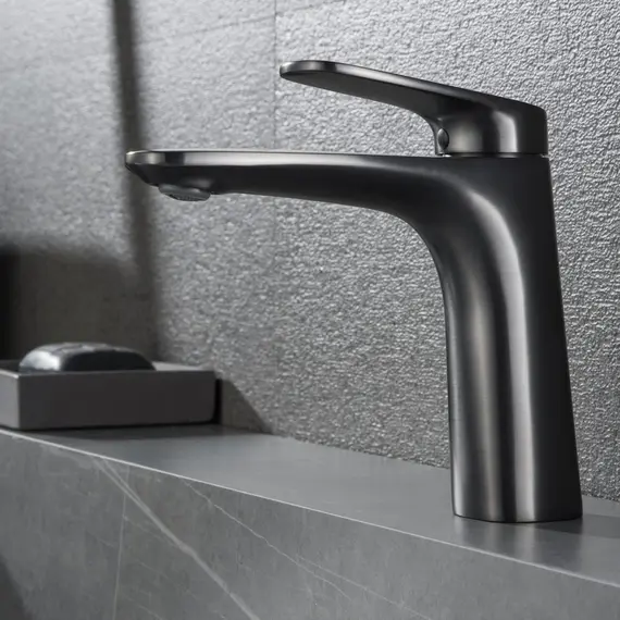 СМЕСИТЕЛЬ ДЛЯ РАКОВИНЫ B&W UK8701MG ВОРОНЕНАЯ СТАЛЬ