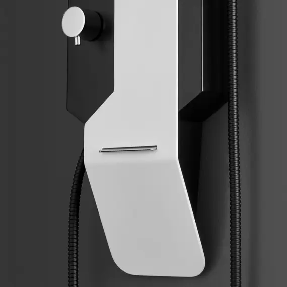 ДУШЕВАЯ ПАНЕЛЬ BLACK & WHITE GR028