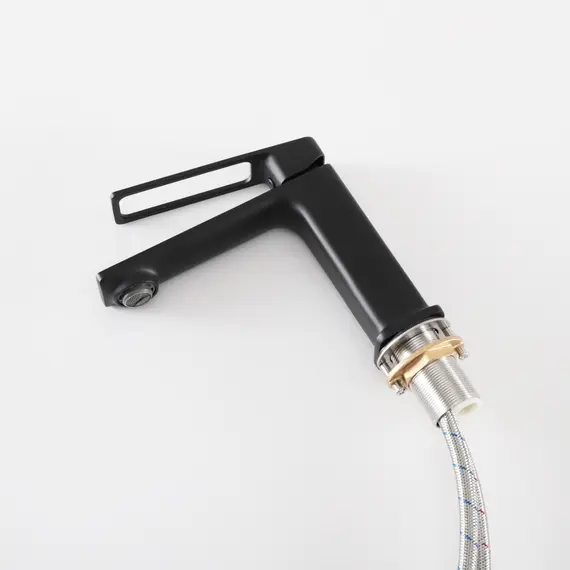 СМЕСИТЕЛЬ ДЛЯ РАКОВИНЫ GID NIAGARA L057-BM-K L057BMK ЧЕРНЫЙ МАТОВЫЙ