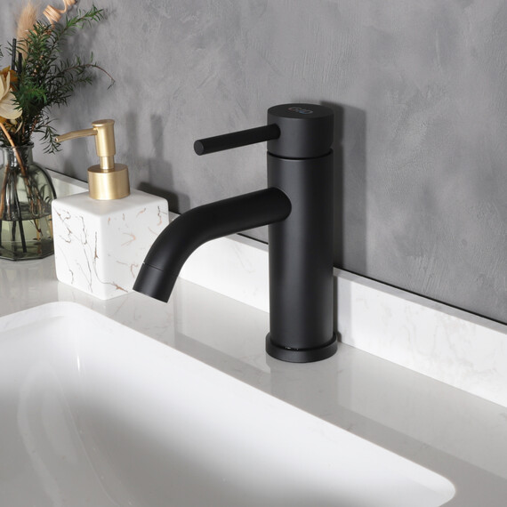 СМЕСИТЕЛЬ ДЛЯ РАКОВИНЫ GID INGA SS096-BM-K SS096BMK ЧЕРНЫЙ МАТОВЫЙ