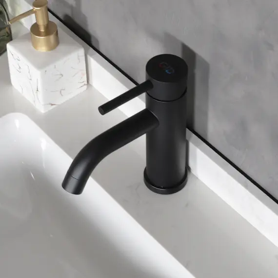 СМЕСИТЕЛЬ ДЛЯ РАКОВИНЫ GID INGA SS096-BM-K SS096BMK ЧЕРНЫЙ МАТОВЫЙ