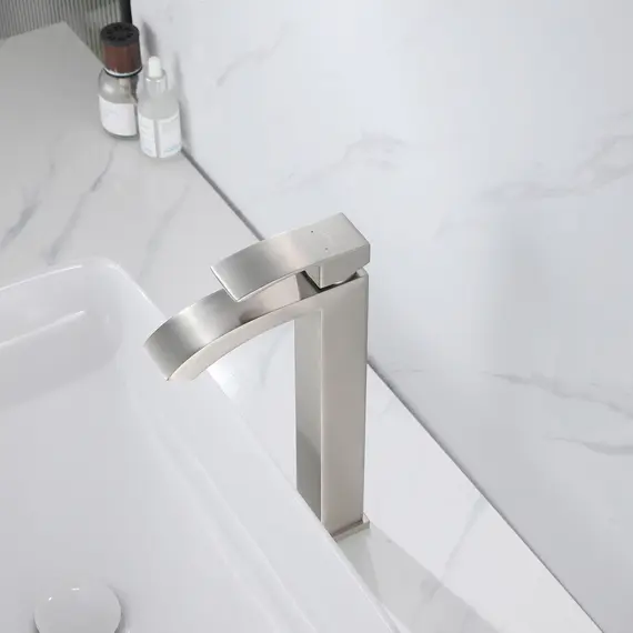 СМЕСИТЕЛЬ ABBER WASSERFALL AF8611SP ДЛЯ НАКЛАДНОЙ РАКОВИНЫ, САТИН